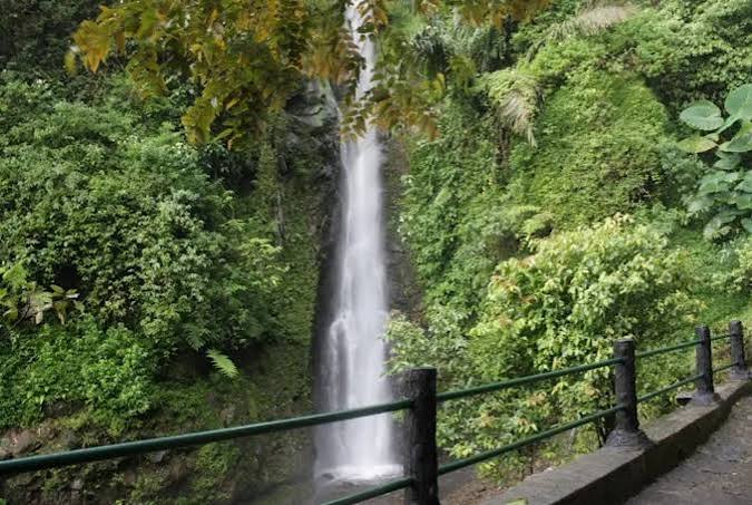 Air Terjun Parang Ijo